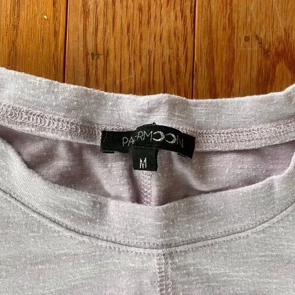 light pastel purple muscle tee ruched tank top - Picture 3 of 8